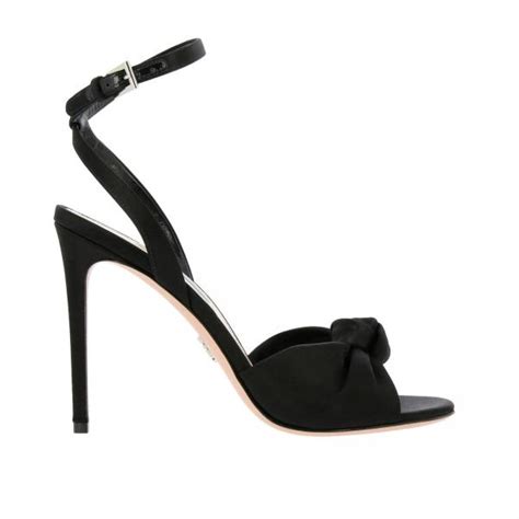 tacones prada negros